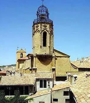 فندق Des Augustins 3*