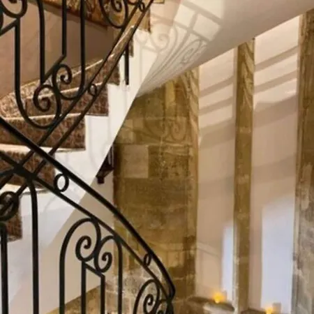 Des Augustins 3* آيكس أومبروفينس